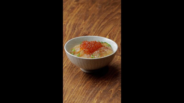 【切り身を漬けるだけ！】簡単に作れるのに最高に美味い鯛茶漬け！ / Sashimi Ochazuke #shorts