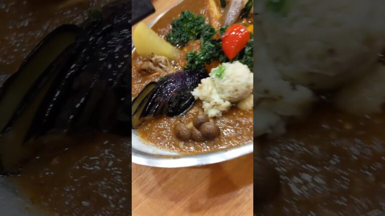 🍛野菜キチンカレー　素揚げ野菜がたくさん！