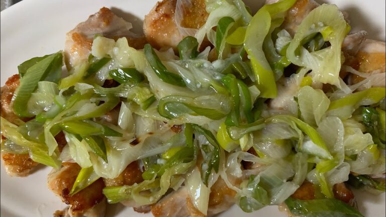 【簡単料理】鶏肉のソテーにネギ塩タレを乗せて【焼き肉食べたい】