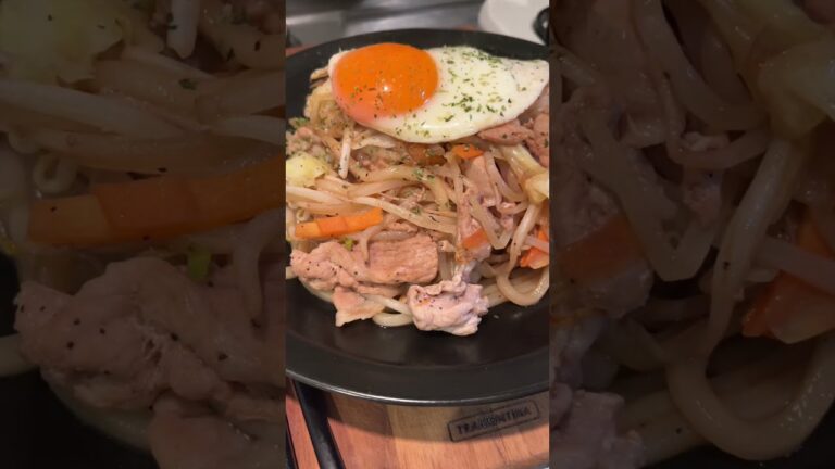 簡単で王道な焼きうどん作ってみた結果ww #shorts