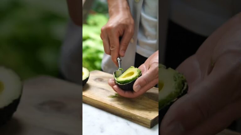 アボカドの美味しい食べ方  #shorts #アボカド #キャンプ飯