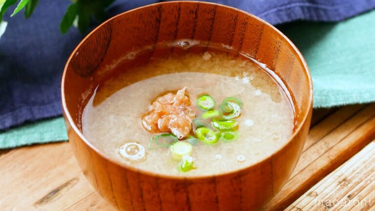 【梅の大根おろしスープ】最後まで簡単におろせる方法をご紹介！大根おろしと梅干しで味わいほっこり♪｜macaroni（マカロニ）