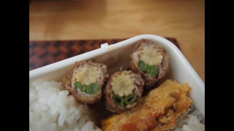 ドライカレーとひまわり肉巻き弁当