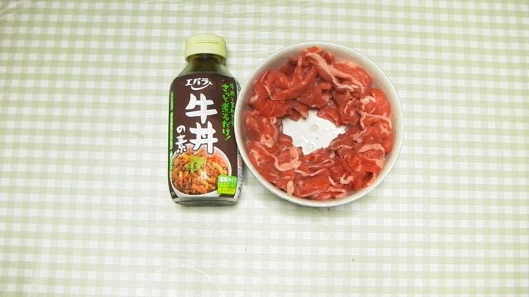 電子レンジで 「牛肉スライス」（生）を 「チンチン」 したよ～