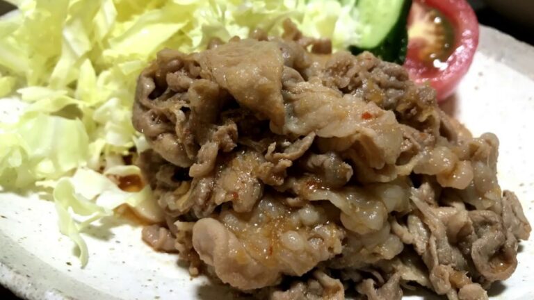 食べやすいから子供や高齢者に大人気！小間切れ豚肉の生姜焼きの作り方・レシピ