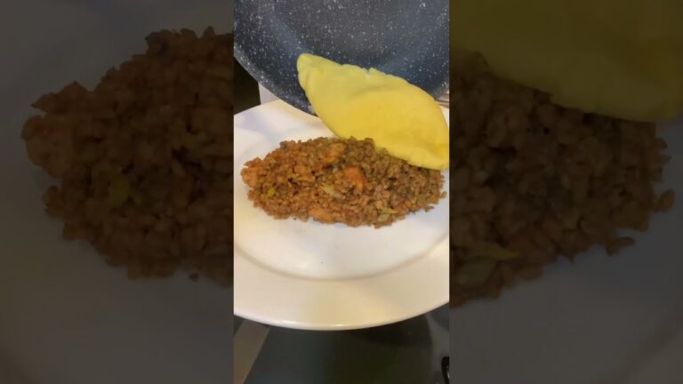 100日後に完璧なふわふわオムライスを作るお兄さん【1日目】#omelet #shorts