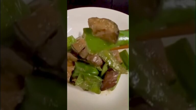 【ナスとピーマンの味噌炒め】