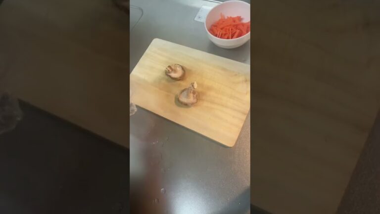 余り物でササッと簡単 芋がらの炒め煮 #shorts #料理 #芋がら