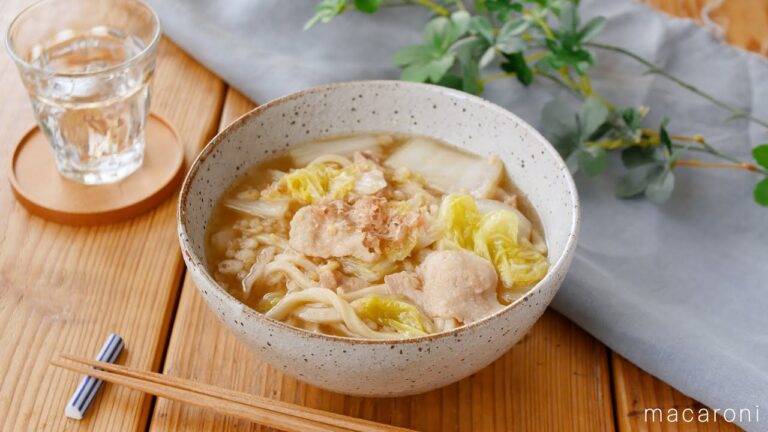 【とろとろ白菜うどん】めんつゆでお手軽！とろみのあるスープで温まる♪｜macaroni（マカロニ）