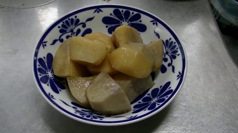 里芋の煮っころがし