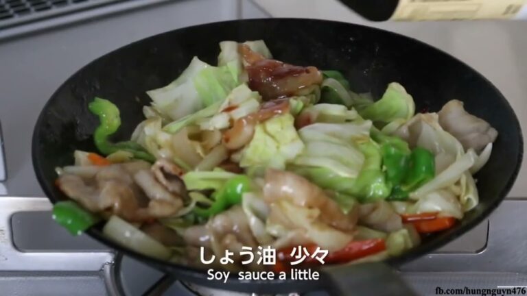 "お弁当作り" パパっと簡単な肉野菜炒め弁当(^_^)