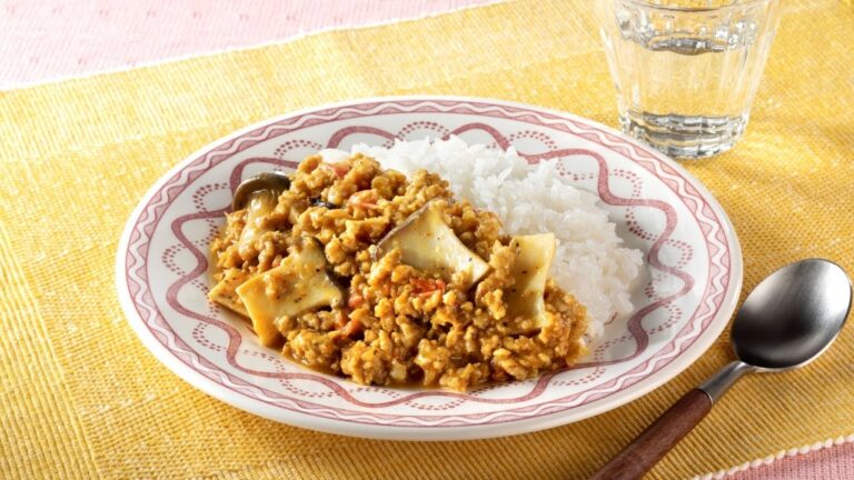 レンジで作る鶏ひき肉とエリンギのスパイスカレー