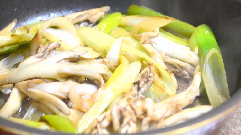 白ネギと舞茸のバターポン酢炒めの作り方　　How to make stir-fried white scallion and Maitake with butter and Ponzu sauce