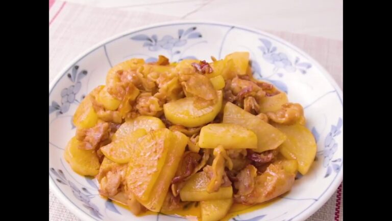 口の中です～っと溶ける豚肉と大根♪ トロッ！ 豚バラと大根のこってり煮 ｜ moguna[モグナ]