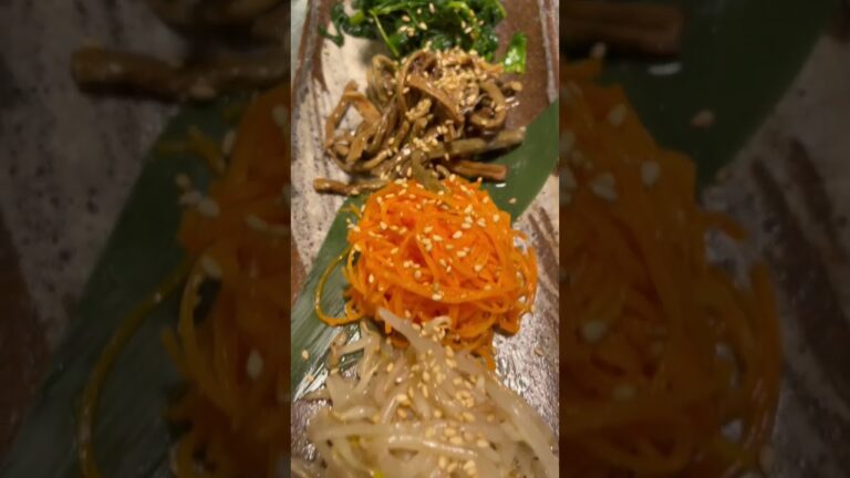 ショート動画【ナムル】 #shorts #ショート ＃ナムル＃韓国#かんこく#koria#盛り合わせ＃もやし#にんじん＃ほうれん草