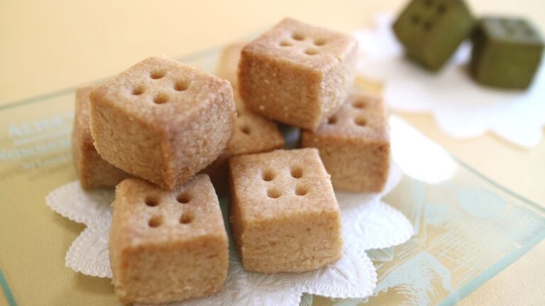 Easy Crispy  Cookies キューブ型クッキー!ほんのり塩味～でうまい!