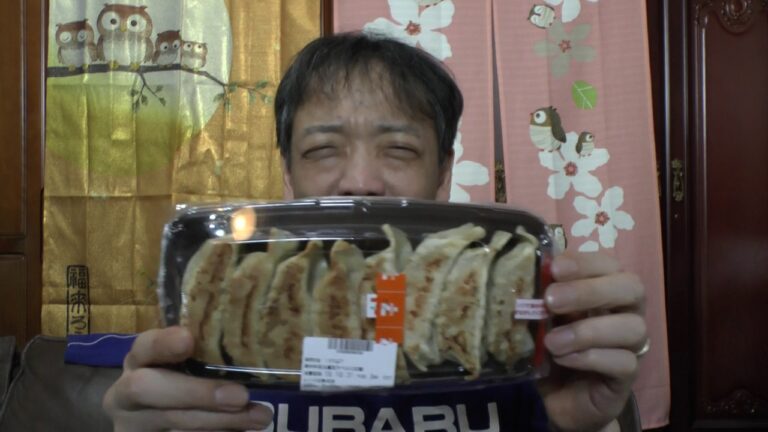 セブンイレブンのもちもち自家製焼き餃子 レビュー