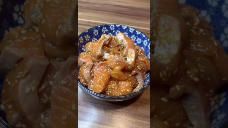 サーモンの刺身からのサーモン漬け丼は美味すぎやてぇ🥰#料理動画 #料理初心者 #激うま #晩ご飯作り  #簡単料理 #サーモン #サーモンの刺身 #サーモンの漬け丼 #サーモン漬け丼 #料理好き