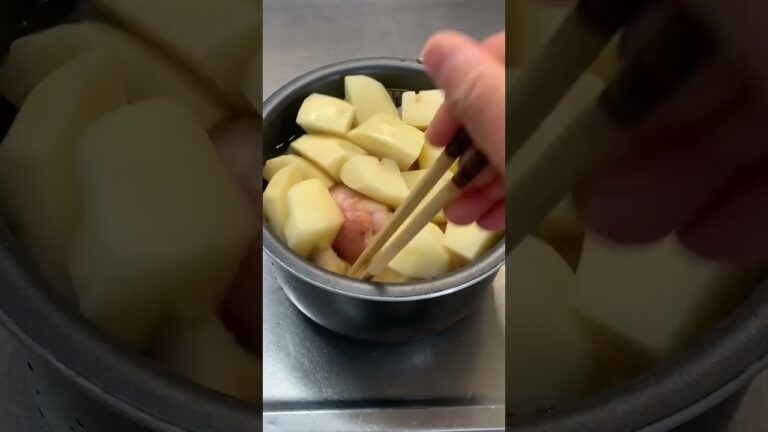 炊飯器でほったらかし煮物♪超デカい、【登竜門大根】#じゃがいもレシピ #大根おかず#大量消費#簡単レシピ