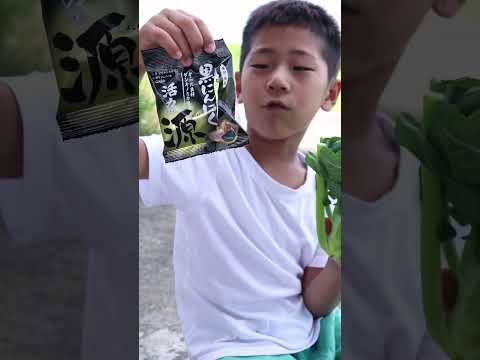 黒にんにくとブロッコリーのアヒージョぉーーー!!