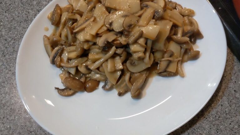 今日の晩ごはん、鱈のムニエル、キノコのバターソテー添え#料理#ムニエル#junkuwaChannel#cooking#japan