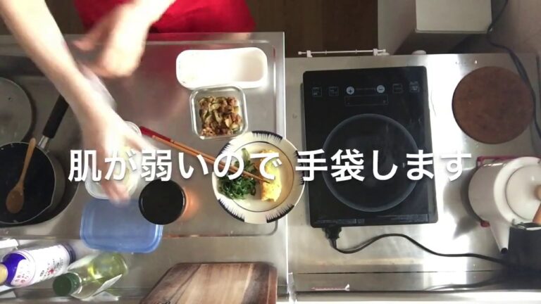 お弁当作ります メインは豚肉とズッキーニの炒め物