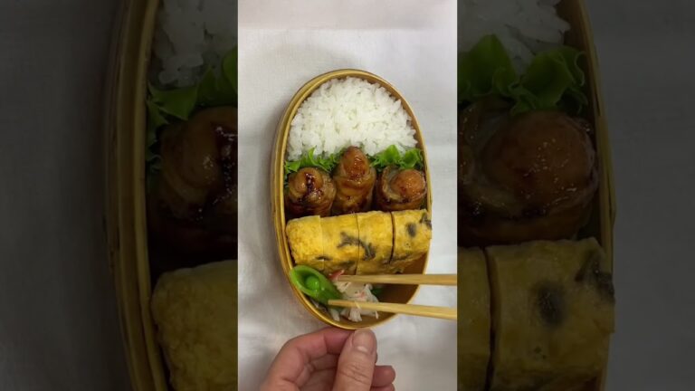 3月29日(水)の旦那弁当/＊ウインナーの肉巻き＊塩昆布入りだし巻き卵＊スナップエンドウのカニカマ和え＊きのこのガリバタ醤油＊サラダ＊いちご