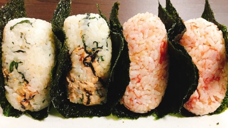 とっても簡単‼コンビーフとツナ缶を使った『変わり種おにぎり2種』rice ball［Onigiri］