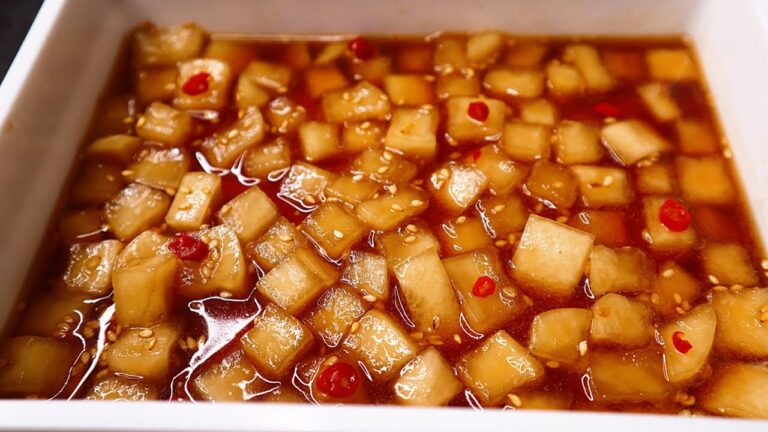 【絶対作れ！】漬けるだけで恐ろしいほど手が止まらなくなる中毒性がヤバい『無限大根漬け』の作り方