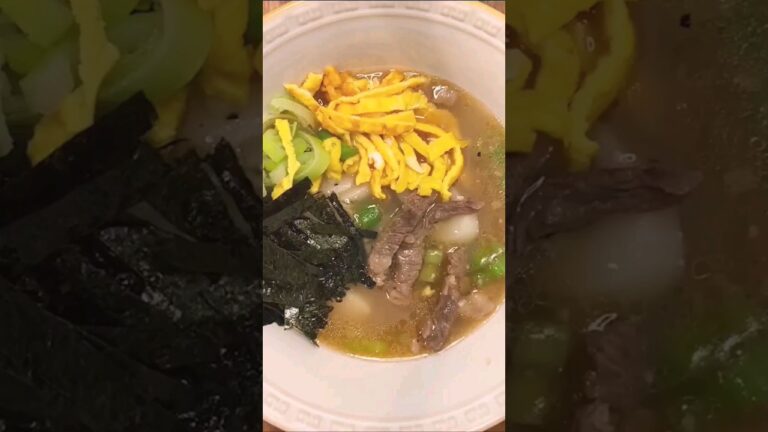 韓国人がお正月に歳を増やせる食べ物【トッグク】 #shorts