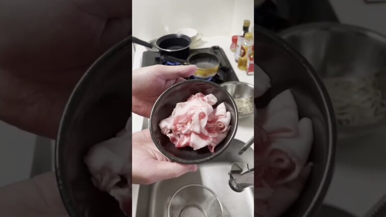 自宅でも簡単にできる本格派の和風つけ麺。和そばを使って美味しく仕上げます #和食 #新大阪 #和食雄