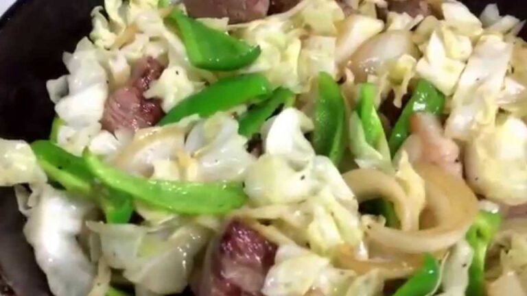 [ステーキ屋のまかない]簡単！おいしい！牛肉とキャベツ野菜炒めの作り方