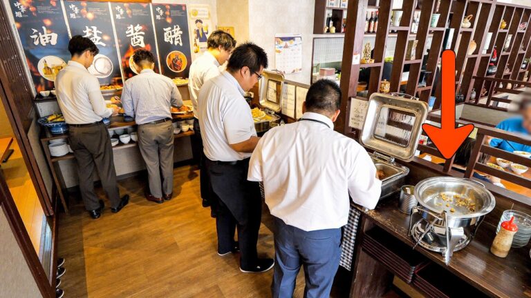 ９００円ランチ頼むとチャーハン唐揚げ中華惣菜の無限バイキングがついてくる中華食堂がスゴい。