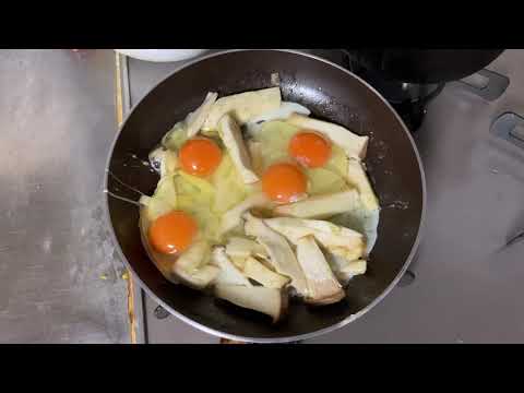 エリンギと卵の炒め物