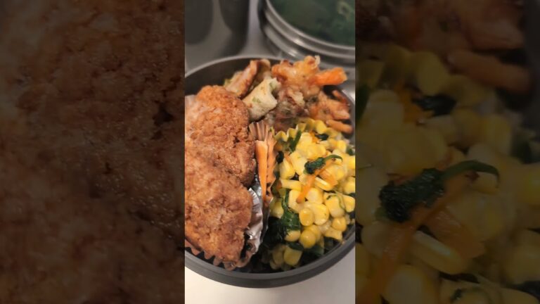 今日の男子高校生保温お弁当！ソースカツ、ちくわ磯辺揚げ、野菜かき揚げ、ほうれん草コーン人参バター炒め、鮭2024.6.18