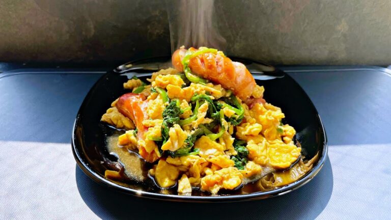 【スクランブルエッグ】料理初心者の味方！誰でも作れる卵とウインナーのふわふわスクランブルエッグ！