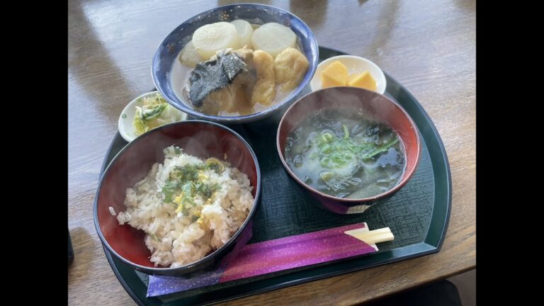 鳴門の渦潮と渦見茶屋のぶり大根定食