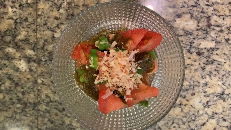 【簡単5分】もずくと夏野菜のサッパリサラダ