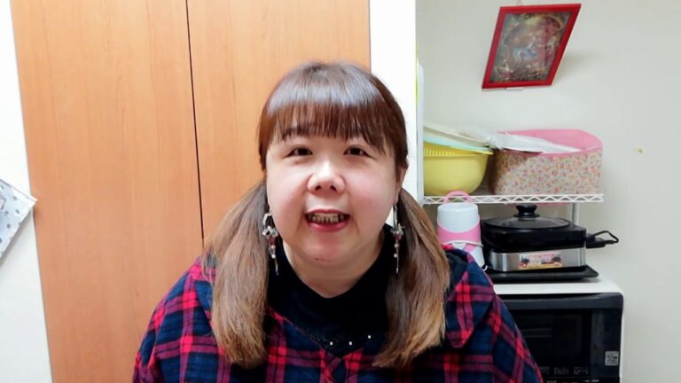 【アラフィフおでぶの料理】牛すじと大根の煮物＆豚汁を作る！😃買った物紹介(*^^*)