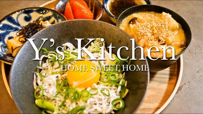 【夜ごはん】しらす丼＆厚揚げの塩昆布のせ＆豚汁＆もずく酢＆いちご