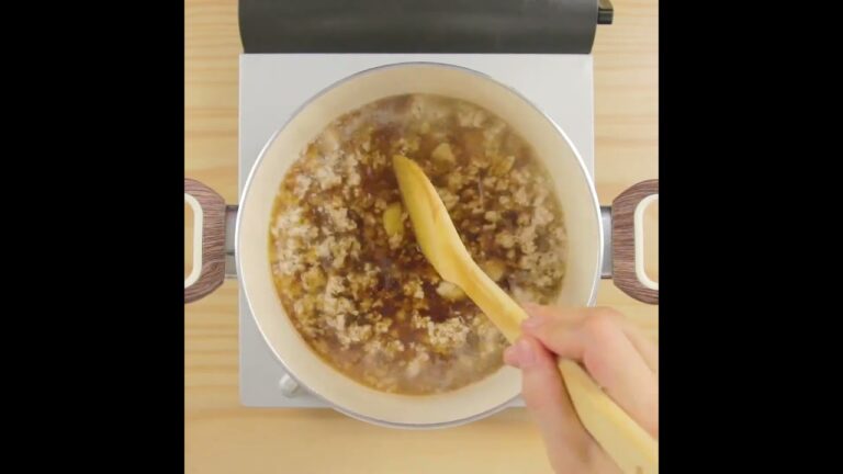 お鍋一つでお手軽に ほっこり！ かぼちゃとそぼろの煮物 #cooking #簡単レシピ #かぼちゃ