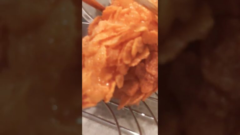 🌏チキン最高👍ザクザク衣のフライドチキン❤️コーンフレーク衣DE新食感😋#shorts