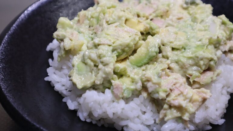 【調理時間3分】ツナとアボカドのタルタルソース丼