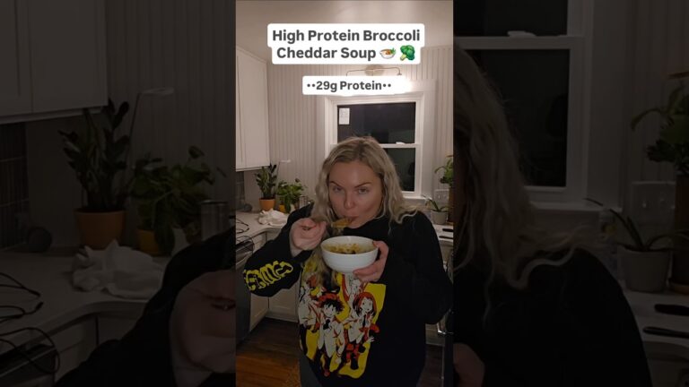 High Protein Broccoli Cheddar Soup 🍲 🥦 #eating #healthyrecipe #highprotein #yum #yummy #eatgood