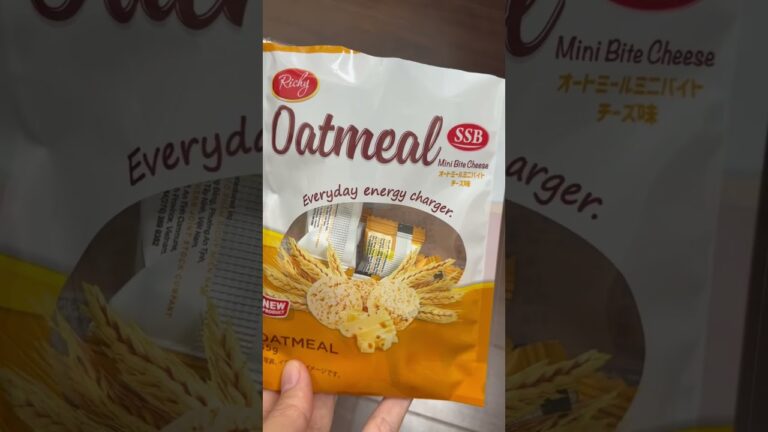 ダイソーで100円で買えるオートミールチーズ味🧀が美味しすぎて一気に食べちゃった　#ダイエット　#オートミール　#shorts