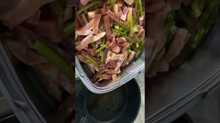 豚肉とにんにくの芽を炒めて最高にハイになるだけの動画 #short