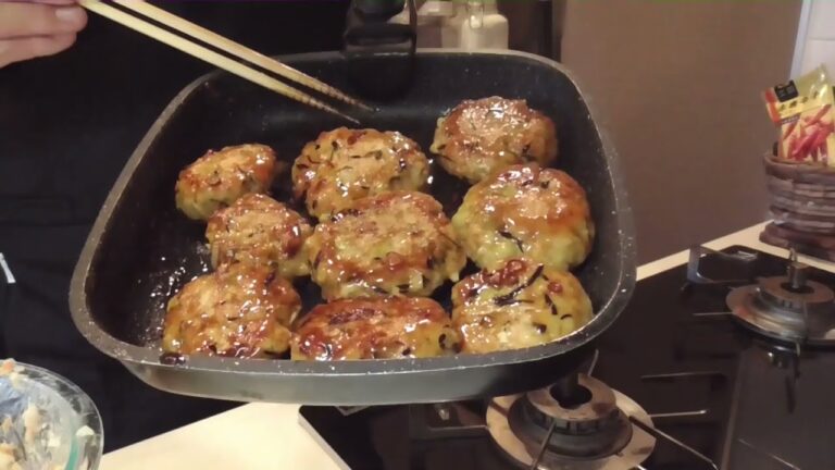 お弁当にピッタリ！枝豆入り鶏つくね！！