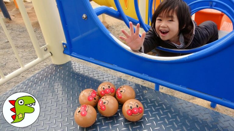 レオくんがこうえんでアンパンマンのカプセルをさがすよ！ トイキッズ
