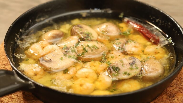 簡単！おつまみに！エビとマッシュルームのアヒージョの作り方 | How to make shrimp and mushroom ajillo