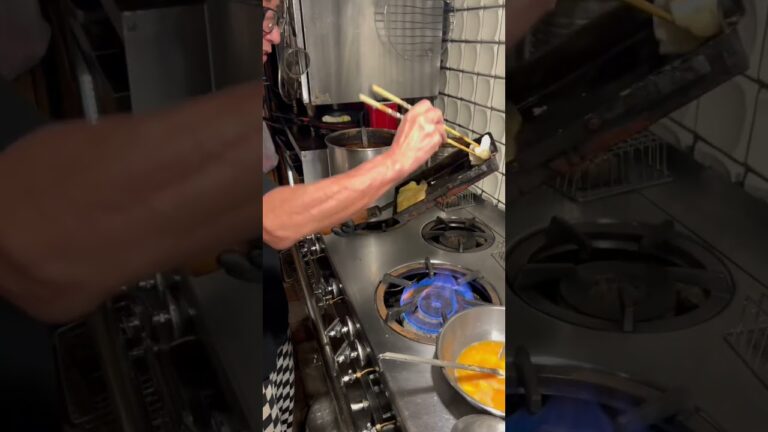 だし巻き　カニカマが入ってます